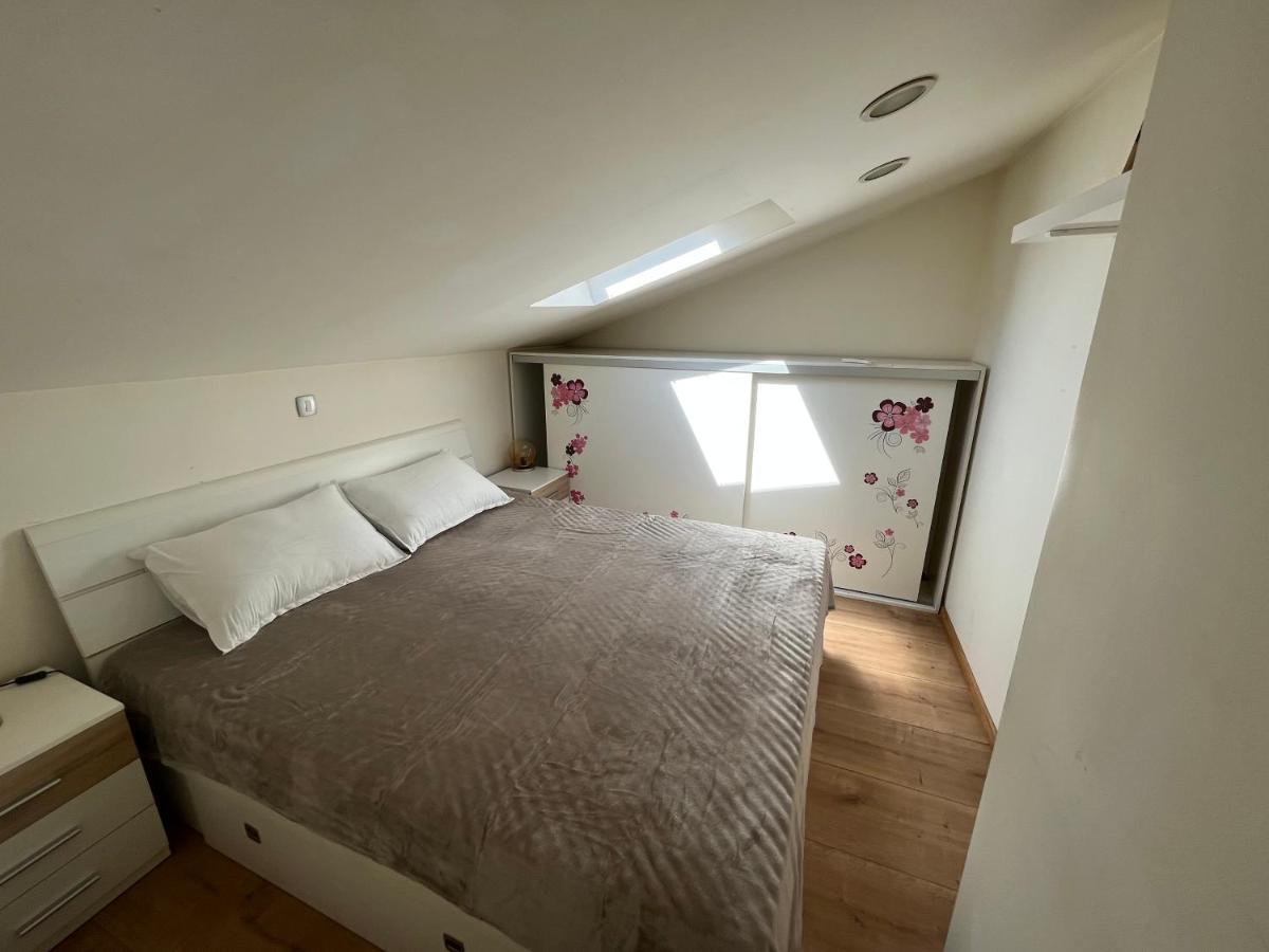 Hiza Apartment Пула Екстериор снимка