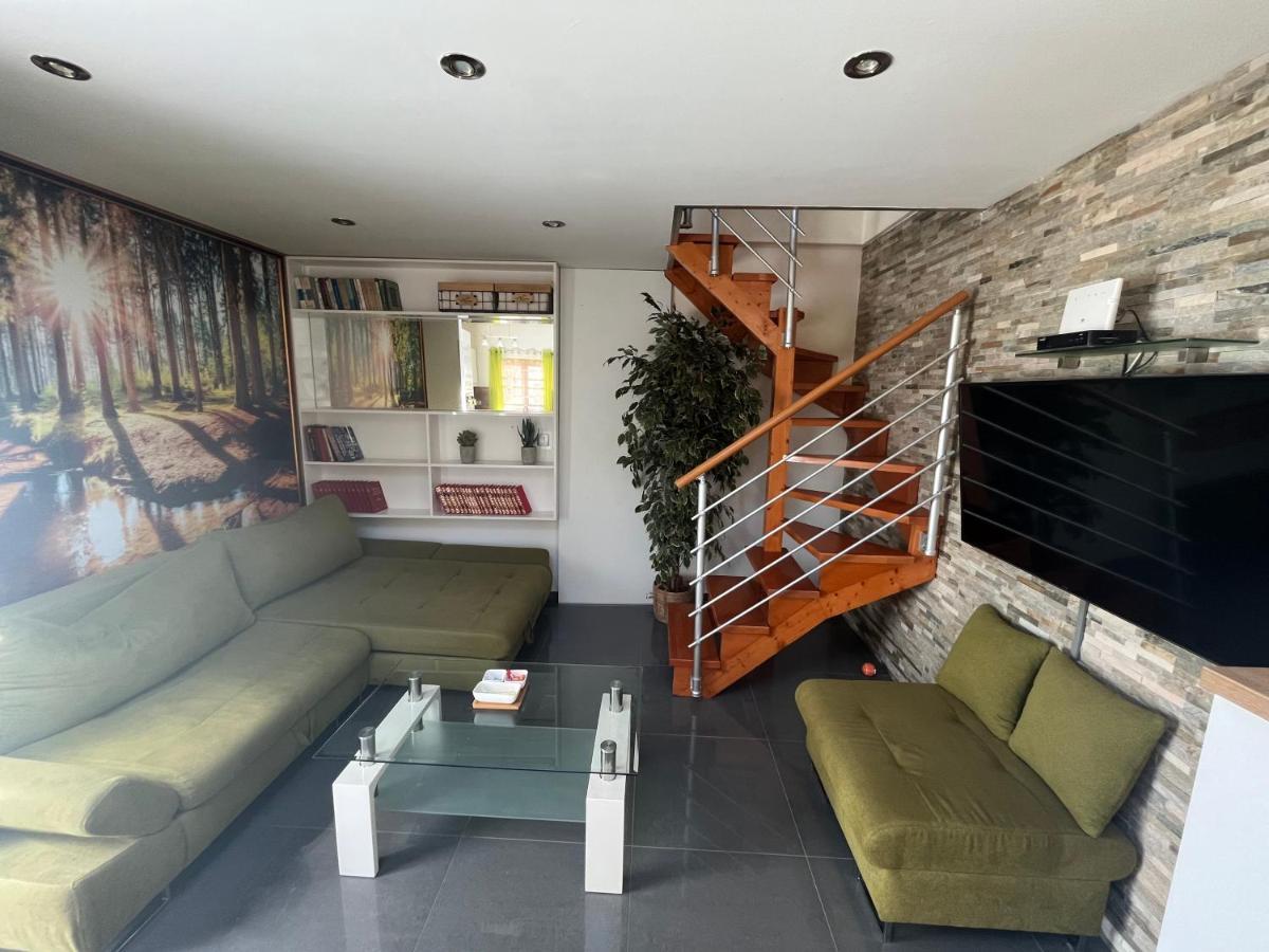 Hiza Apartment Пула Екстериор снимка